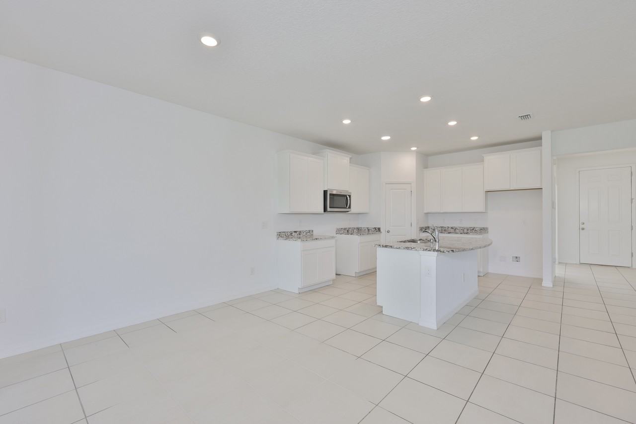 10819 Charlotte Dr - Photo 7 of 44