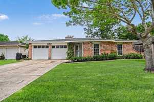 featured image of 16807 David Glen Dr