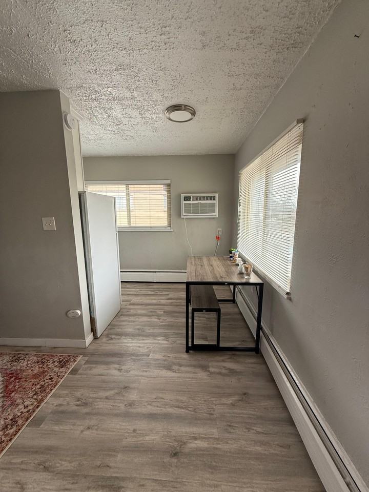 1360 North Moline StreetUnit 302 #1360-302 - Photo 7 of 28