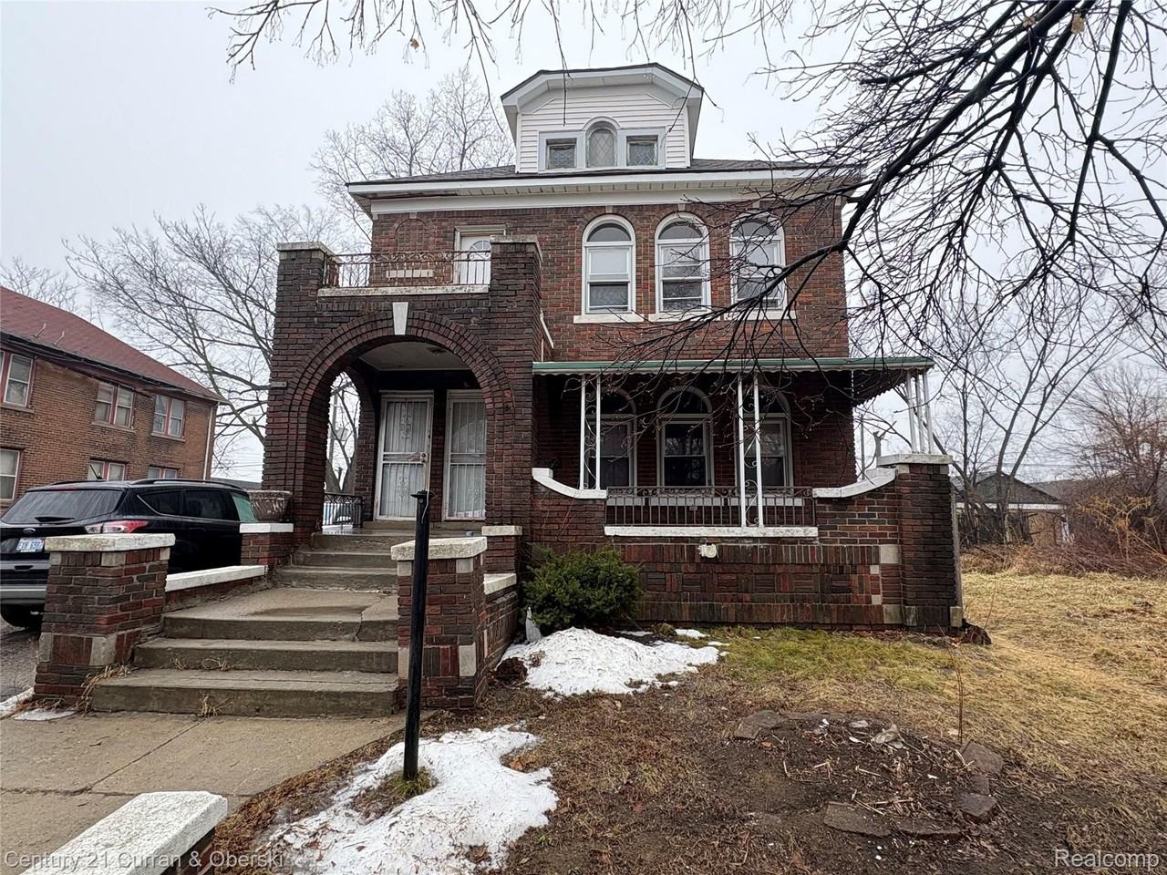 2683 Clements St - Photo 2 of 17