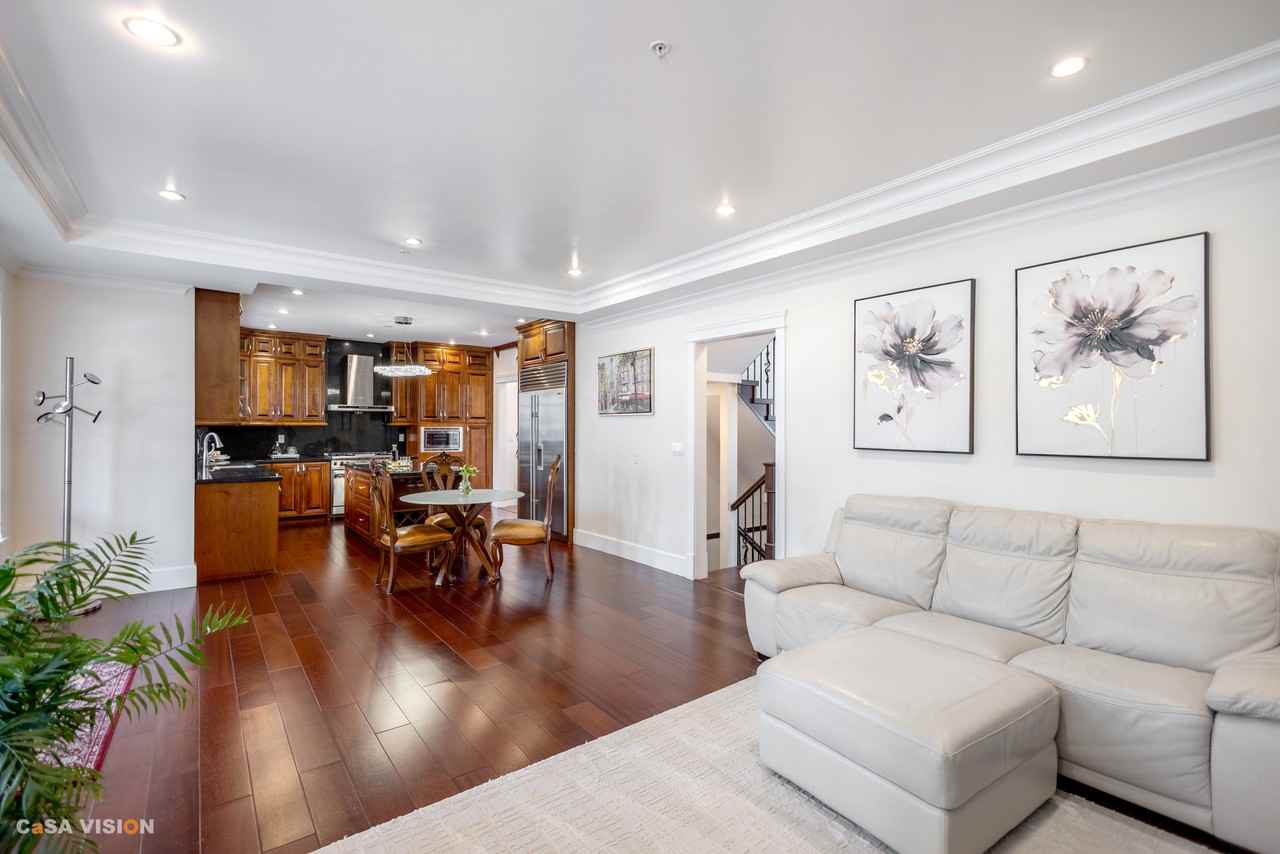 1361 Lawson Avenue - Photo 6 of 31