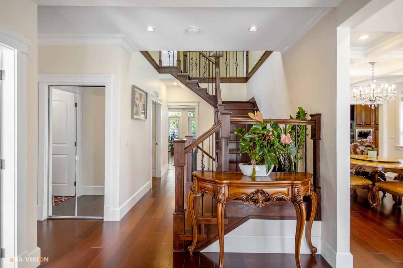 1361 Lawson Avenue - Photo 7 of 31