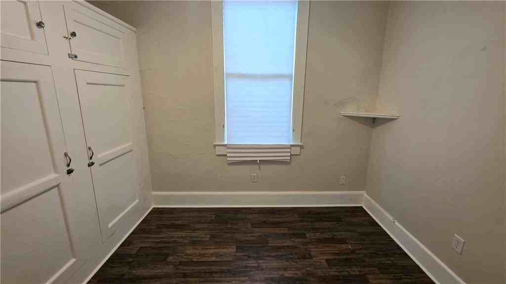 527 3rd St - Photo 5 of 16