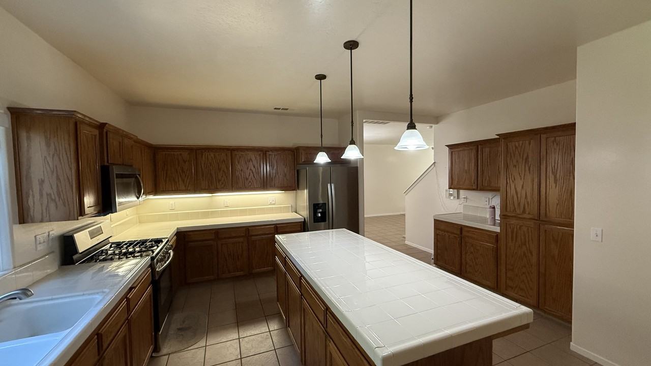 142 W Reese Ave #1 - Photo 5 of 25