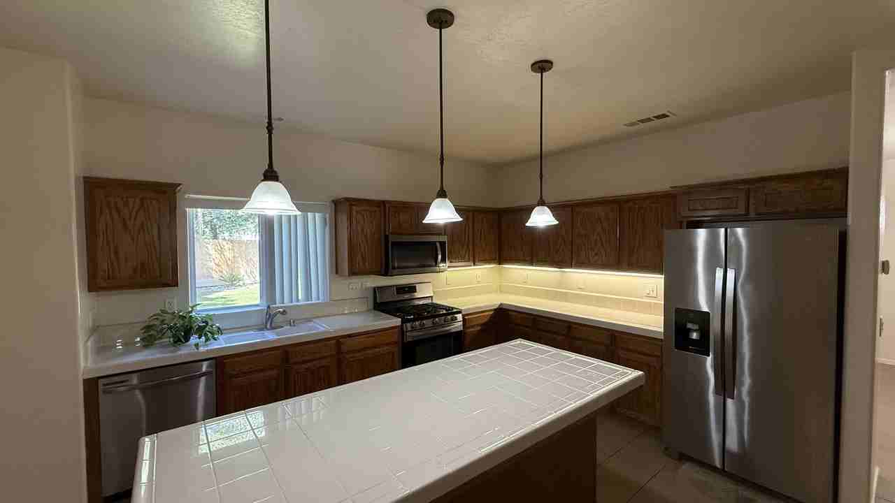 142 W Reese Ave #1 - Photo 6 of 25