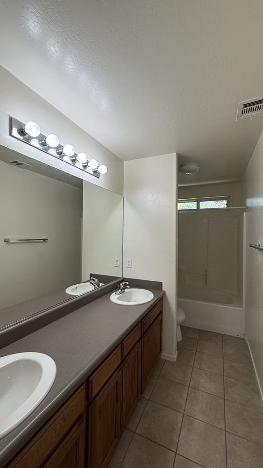 142 W Reese Ave #1 - Photo 7 of 25