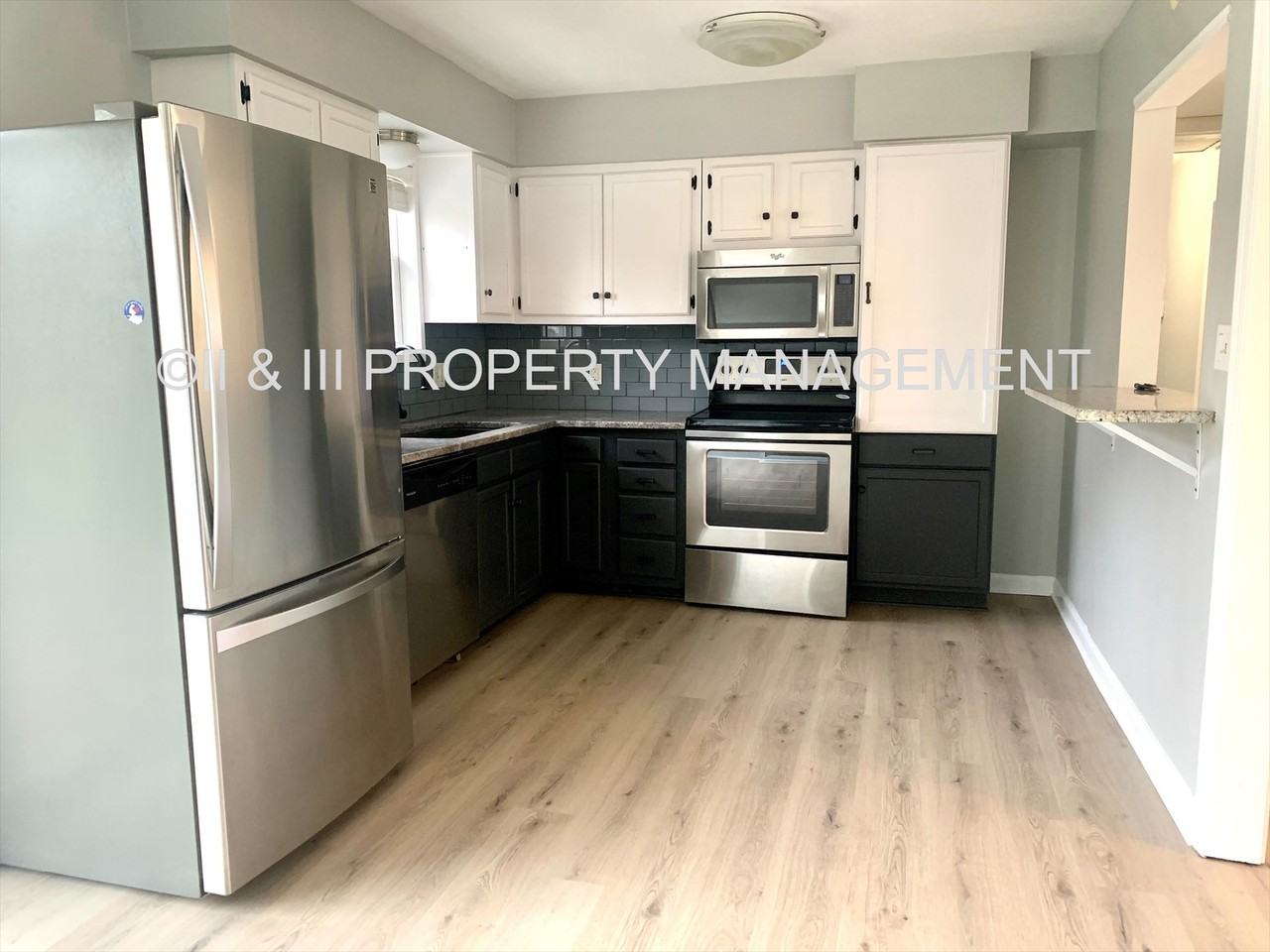 815 E Johnston St #1 - Photo 7 of 34