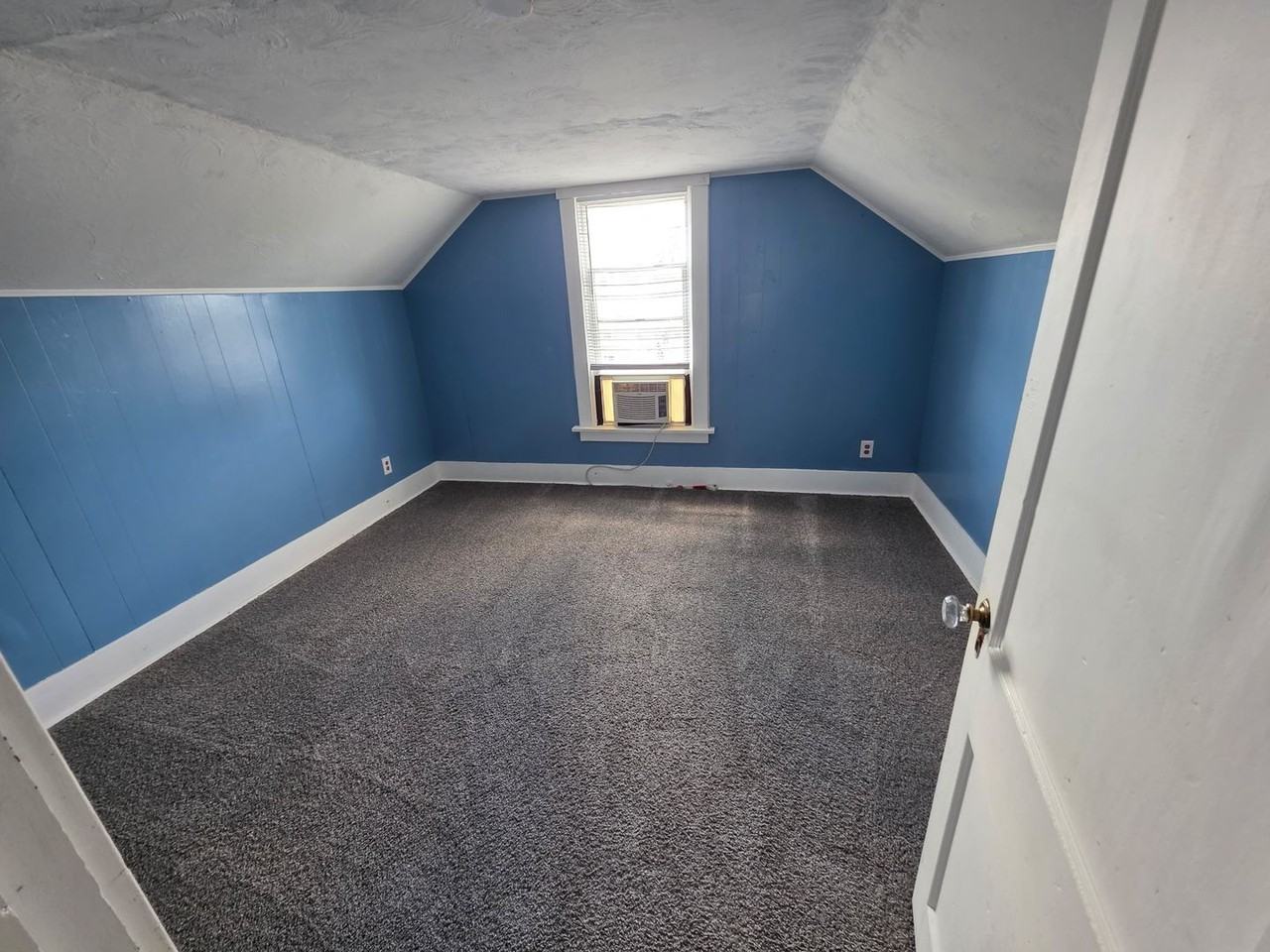 1523 10th Ave - Photo 6 of 19