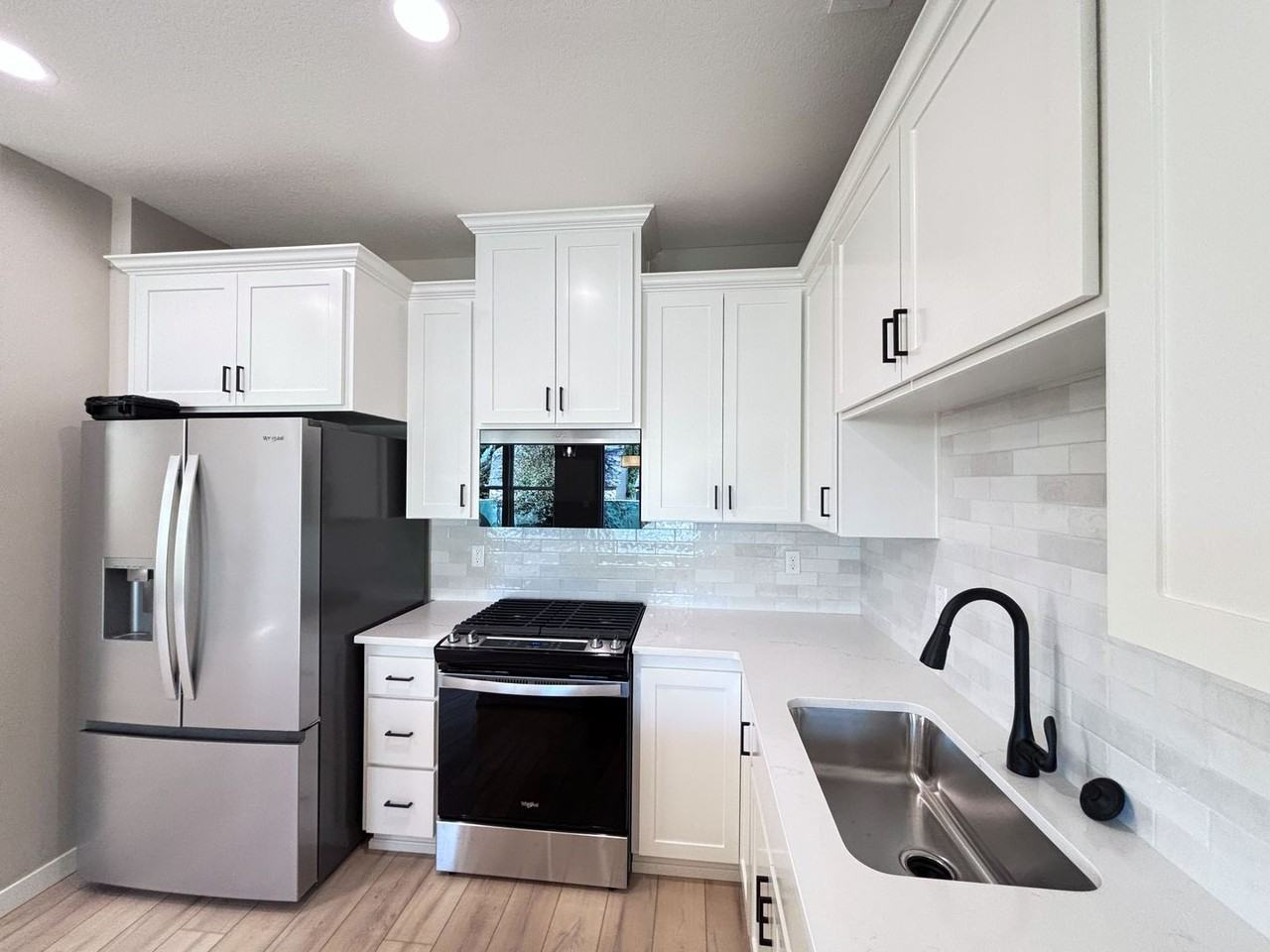 4846 Elvira Pl N - Photo 6 of 19