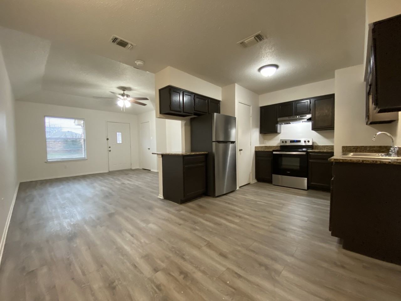 1220 Winscott Rd #A - Photo 2 of 10