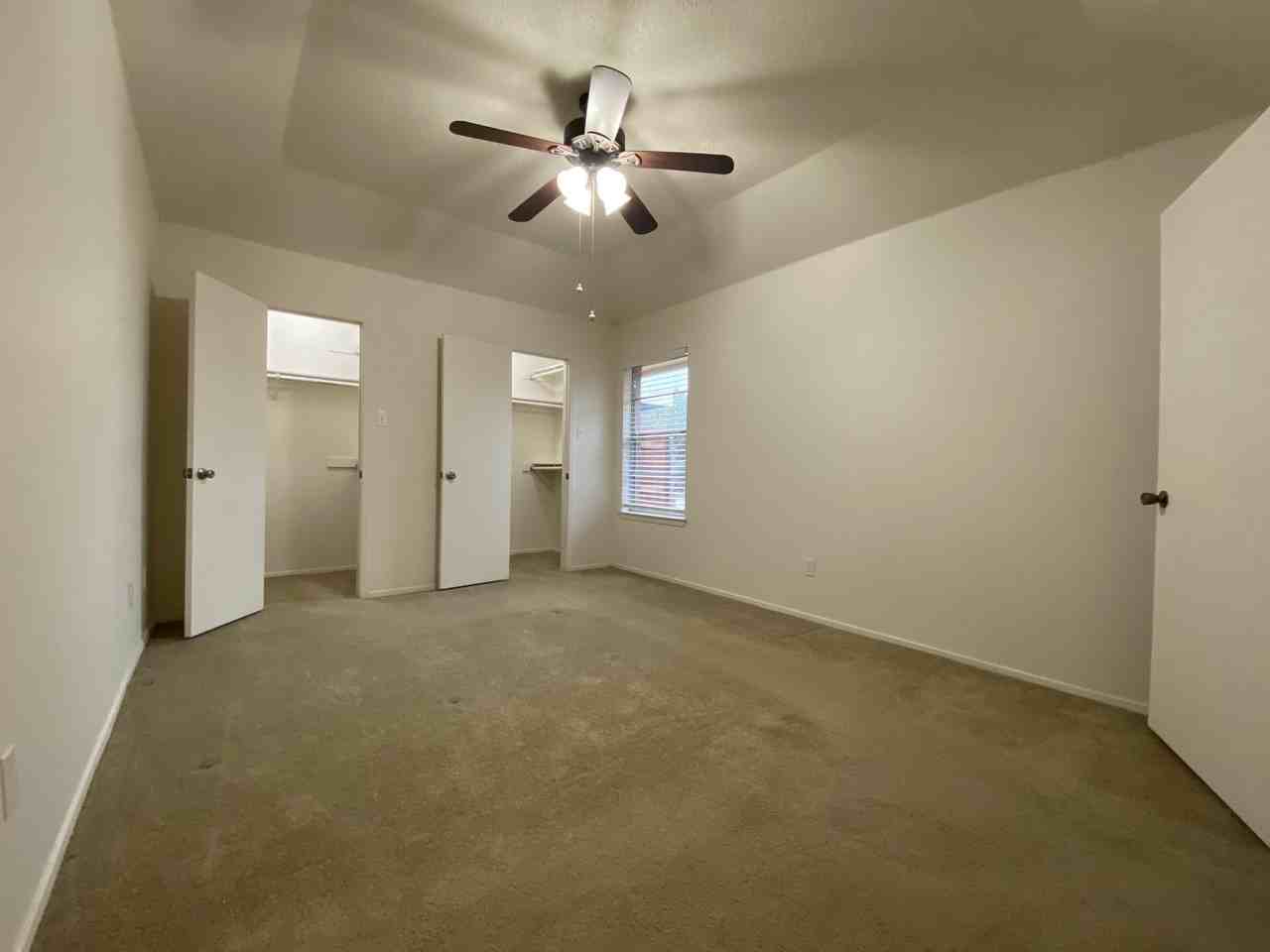 1220 Winscott Rd #A - Photo 4 of 10