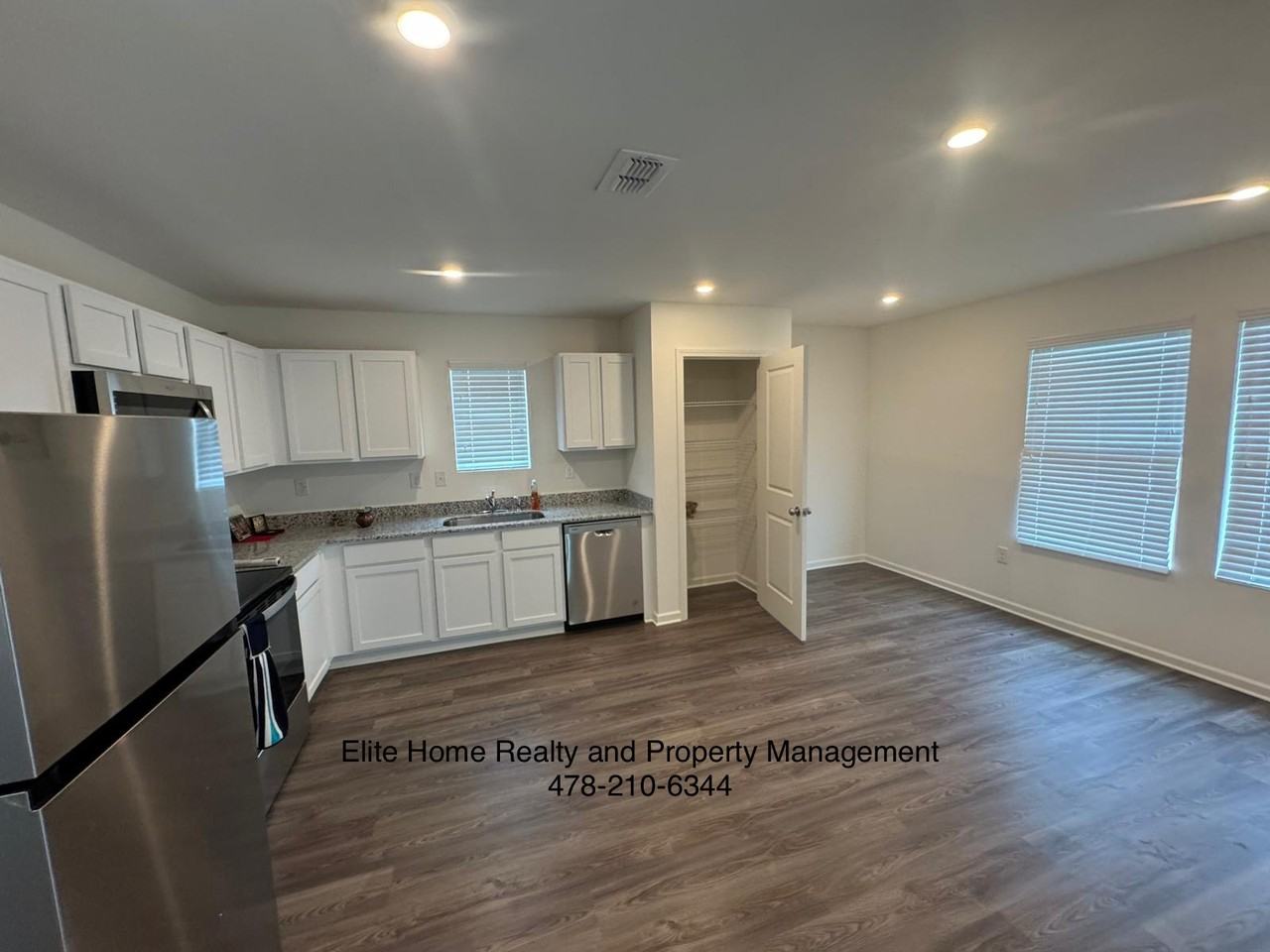 140 Lochwolde Dr #1 - Photo 3 of 21