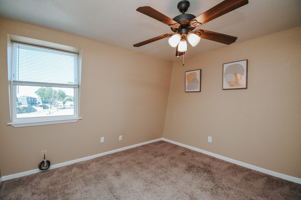 1913 Melrose AveApt B #B - Photo 7 of 11