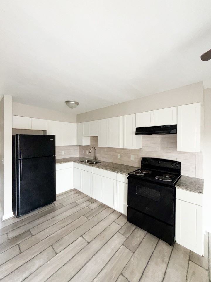 2920 Chatsworth Rd #A - Photo 5 of 12