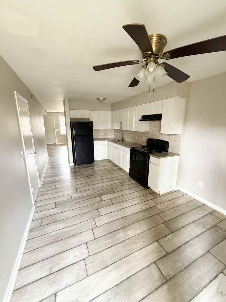 2920 Chatsworth Rd #A - Photo 6 of 12