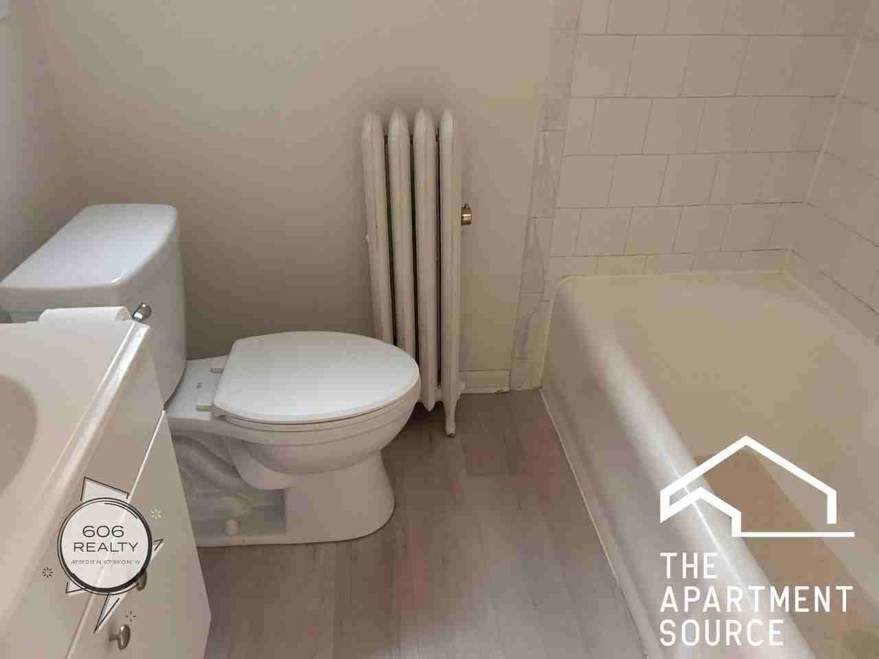 2102 Kenilworth Ave #101 - Photo 5 of 7