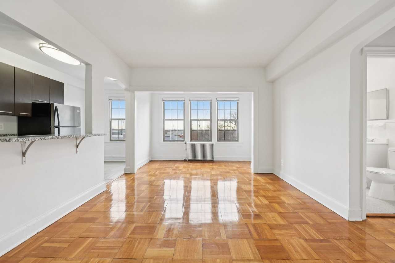 Alto Towers - Photo 4 of 36