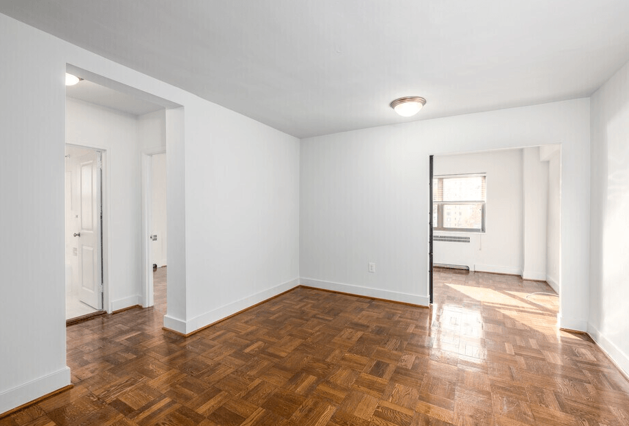 Macomb Gardens - Photo 3 of 40