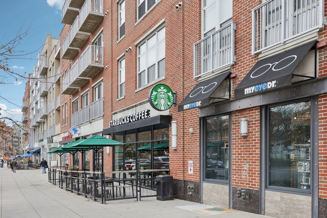 Macomb Gardens - Photo 7 of 40