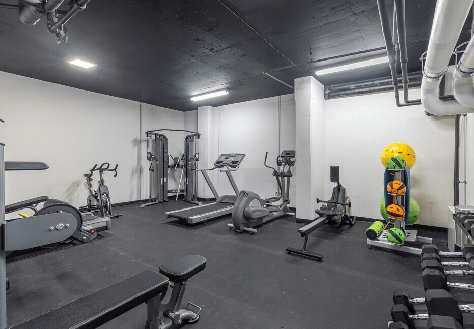 Newport West - Photo 5 of 28