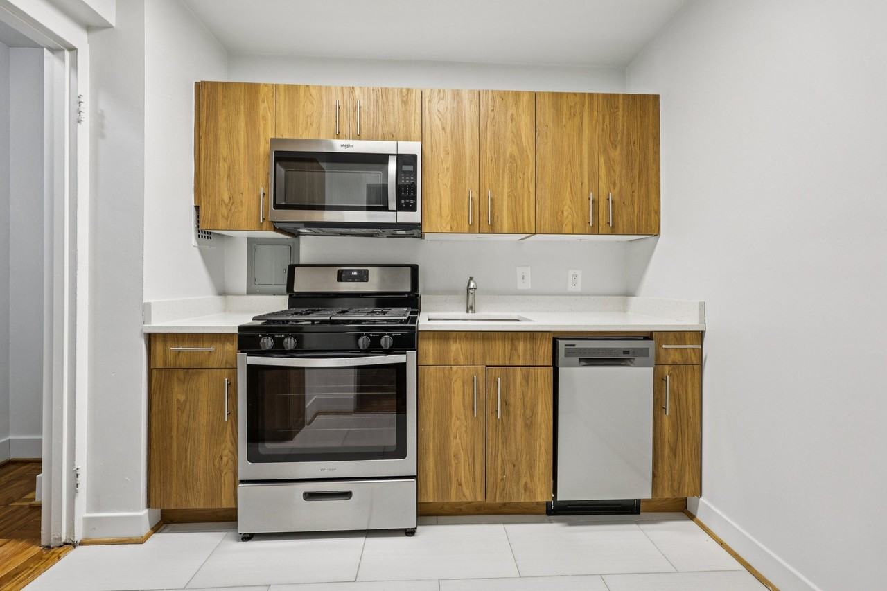 Park Ellison - Photo 4 of 43