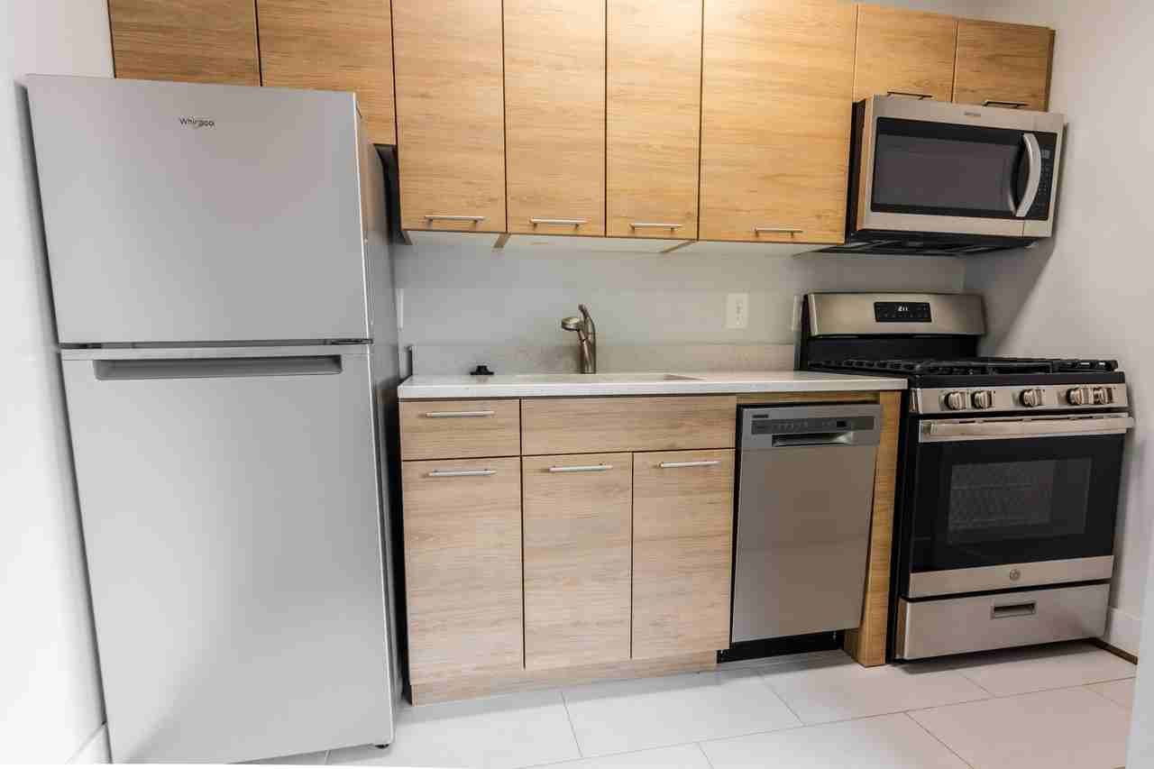 2620 16th Street Apartments - Photo 3 of 32