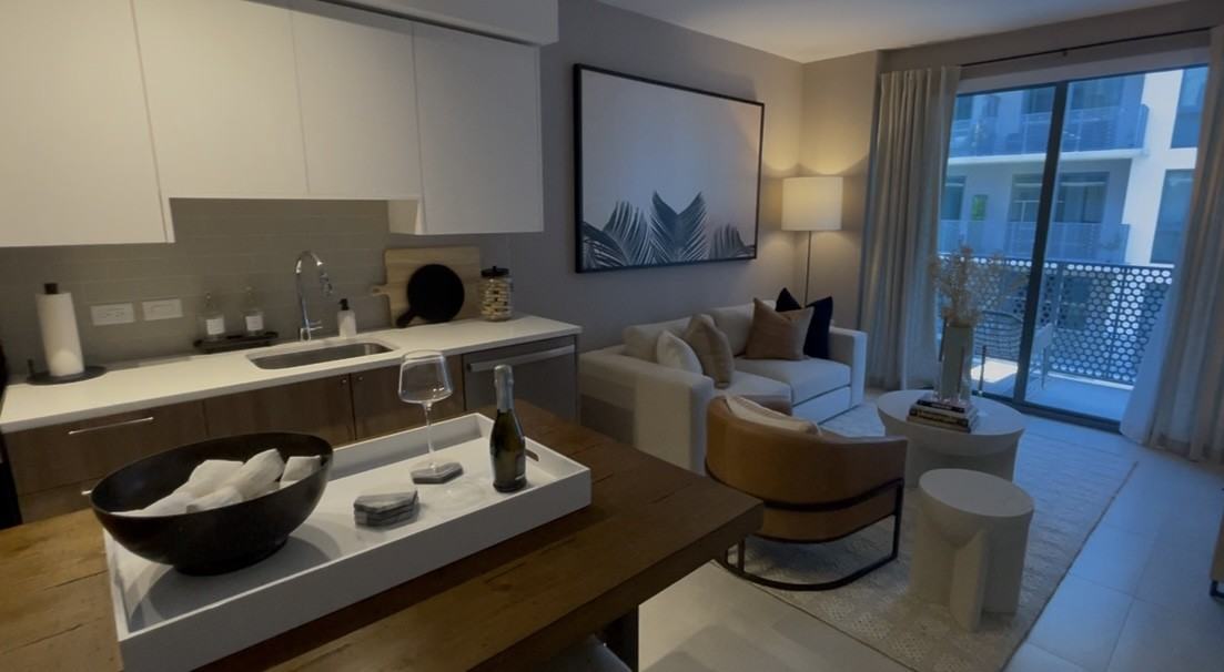 2820 Nw 17th St #702 - Photo 5 of 9