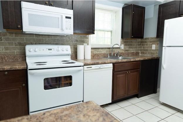 1441 Andrews Street NorthwestLower Level - Photo 7 of 19