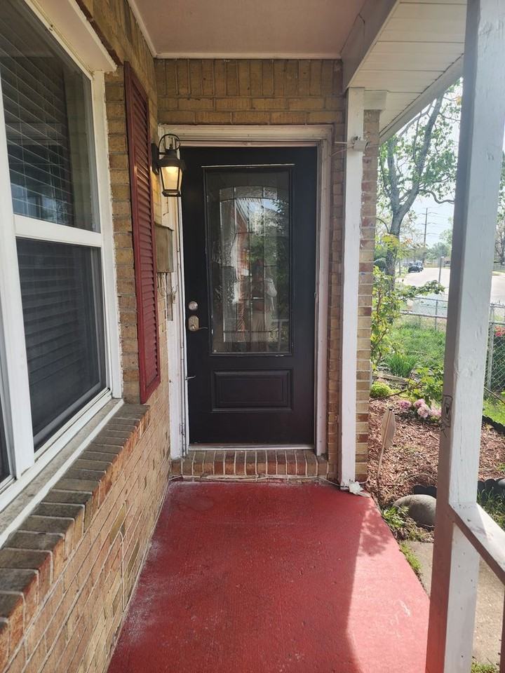 2620 Sunrise Ave - Photo 4 of 15