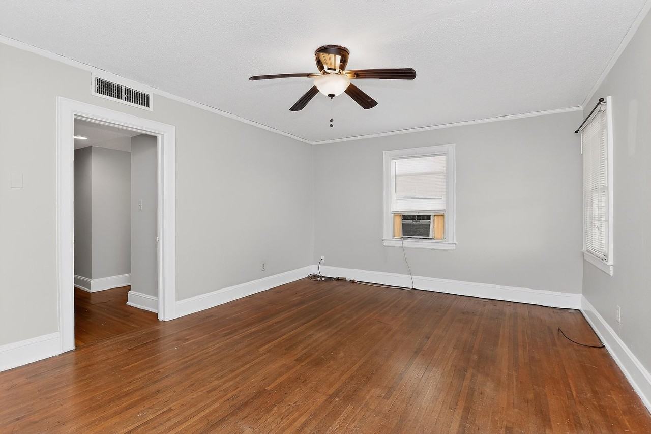 1418 Park Dr - Photo 2 of 19