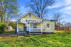 featured image of 4835 W Morris St