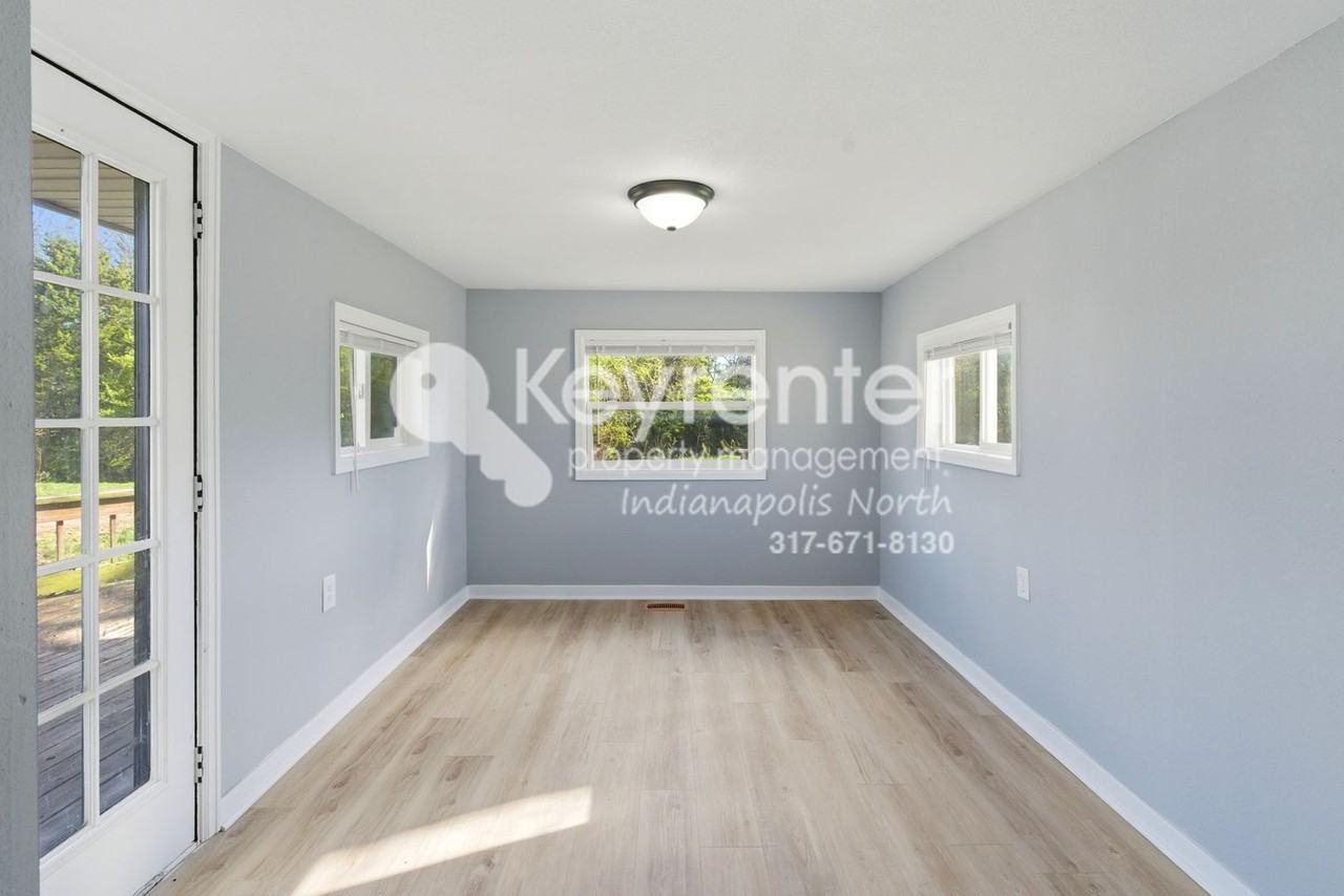 4835 W Morris St - Photo 7 of 17