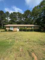 featured image of 210 Meredith St