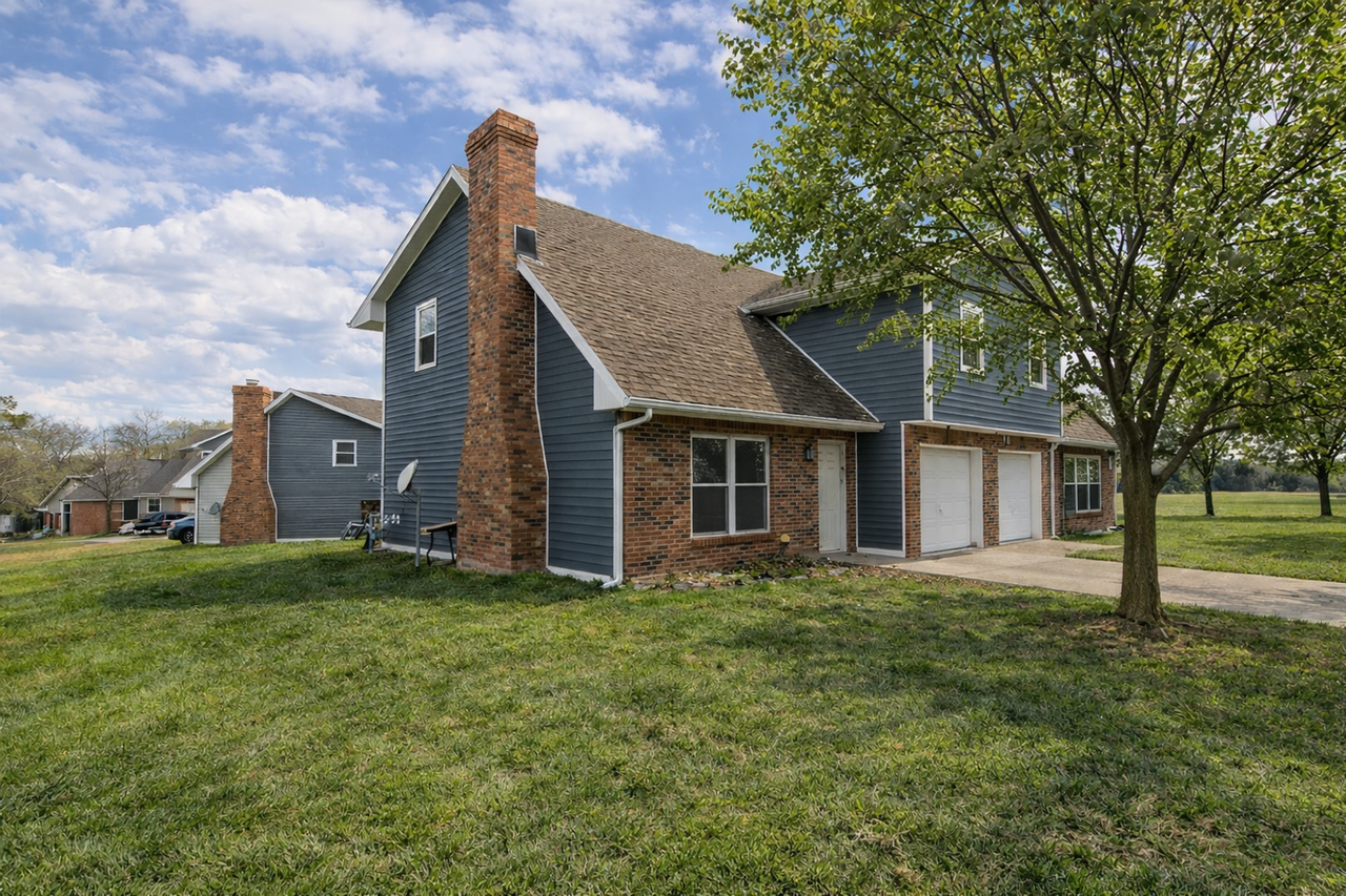 3603 Hermitage Rd - Photo 2 of 34
