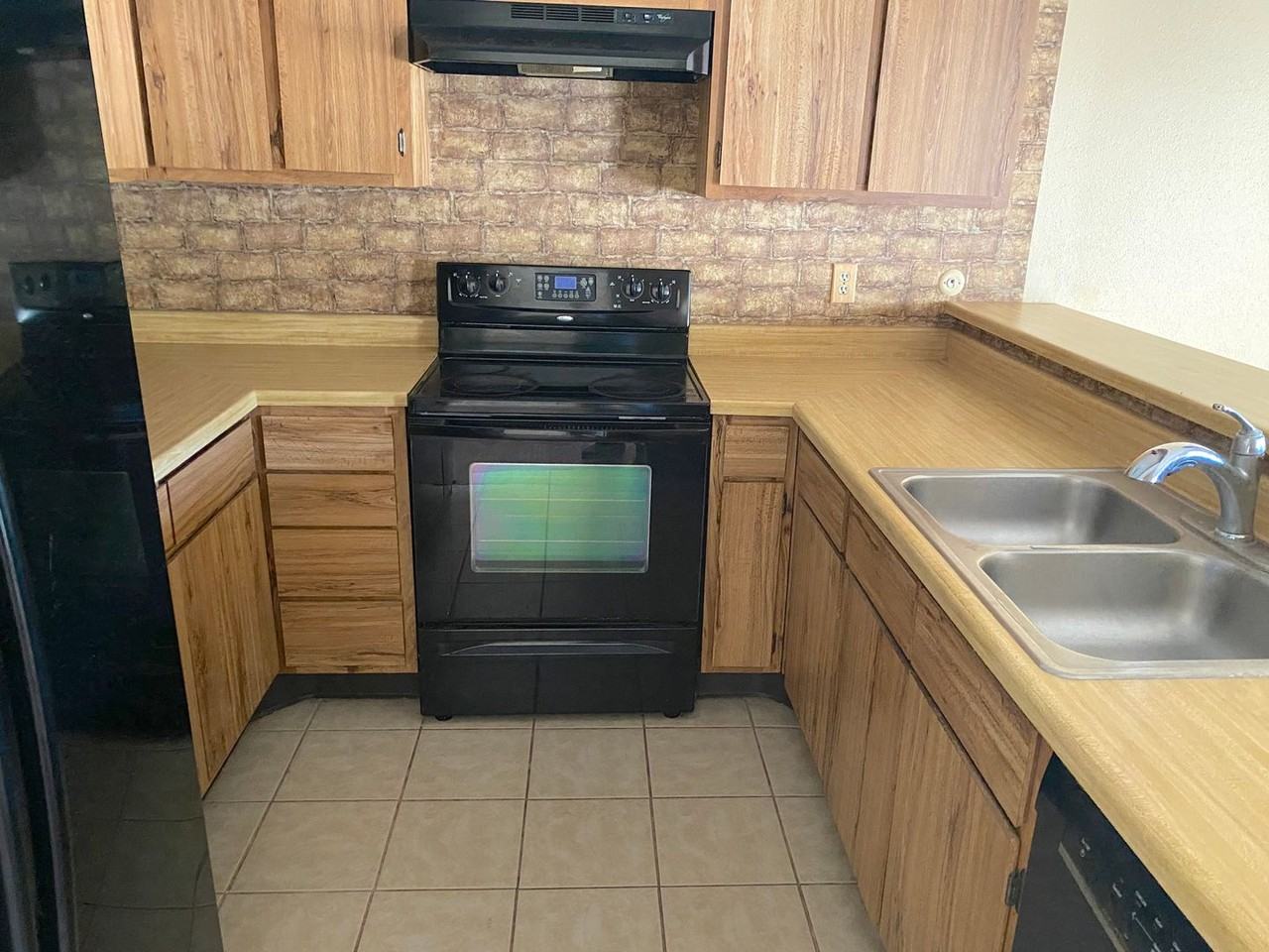 3166 Windchase Blvd - Photo 7 of 20