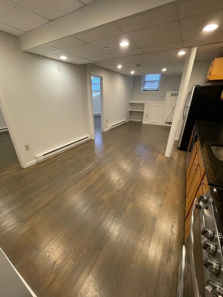 77 Park Dr - Photo 3 of 8