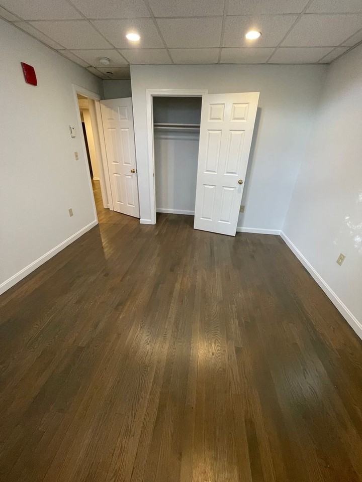 77 Park Dr - Photo 6 of 8