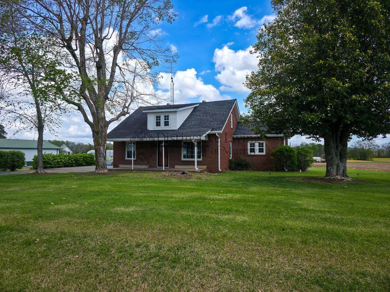 400A Main St - Photo 3 of 50