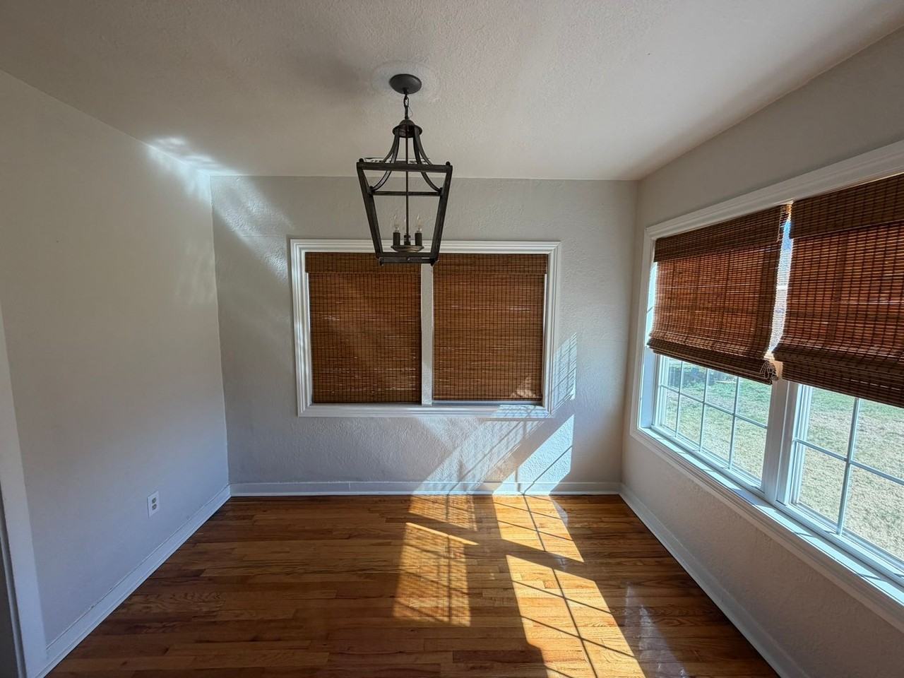 809 Pate St - Photo 5 of 20