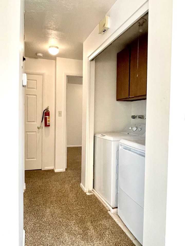 54 W 250 N - Photo 6 of 13