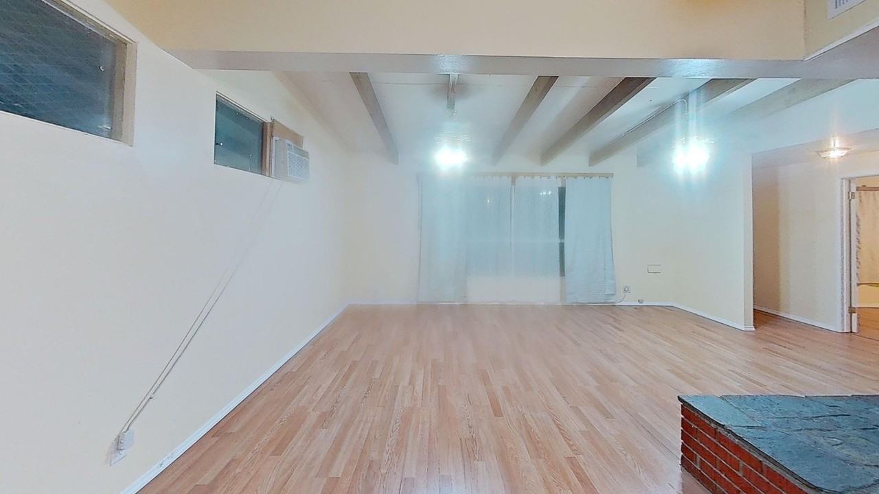 38849 Yucca Tree St - Photo 5 of 16