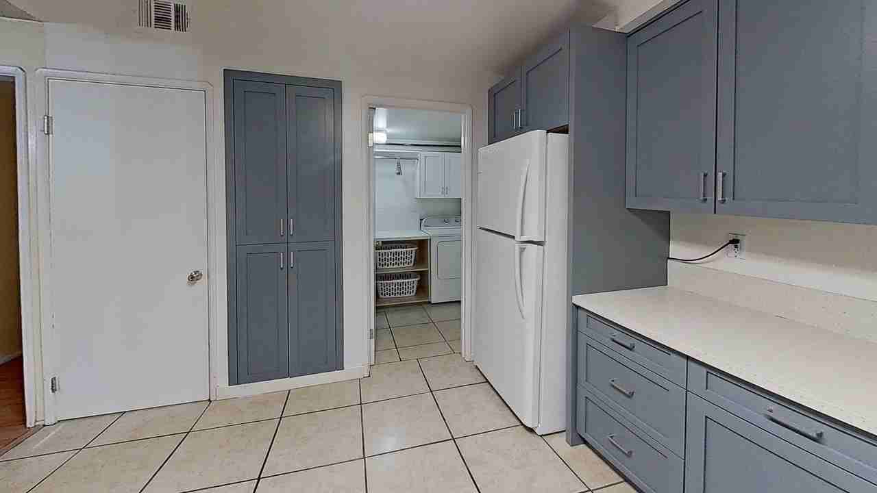 38849 Yucca Tree St - Photo 7 of 16