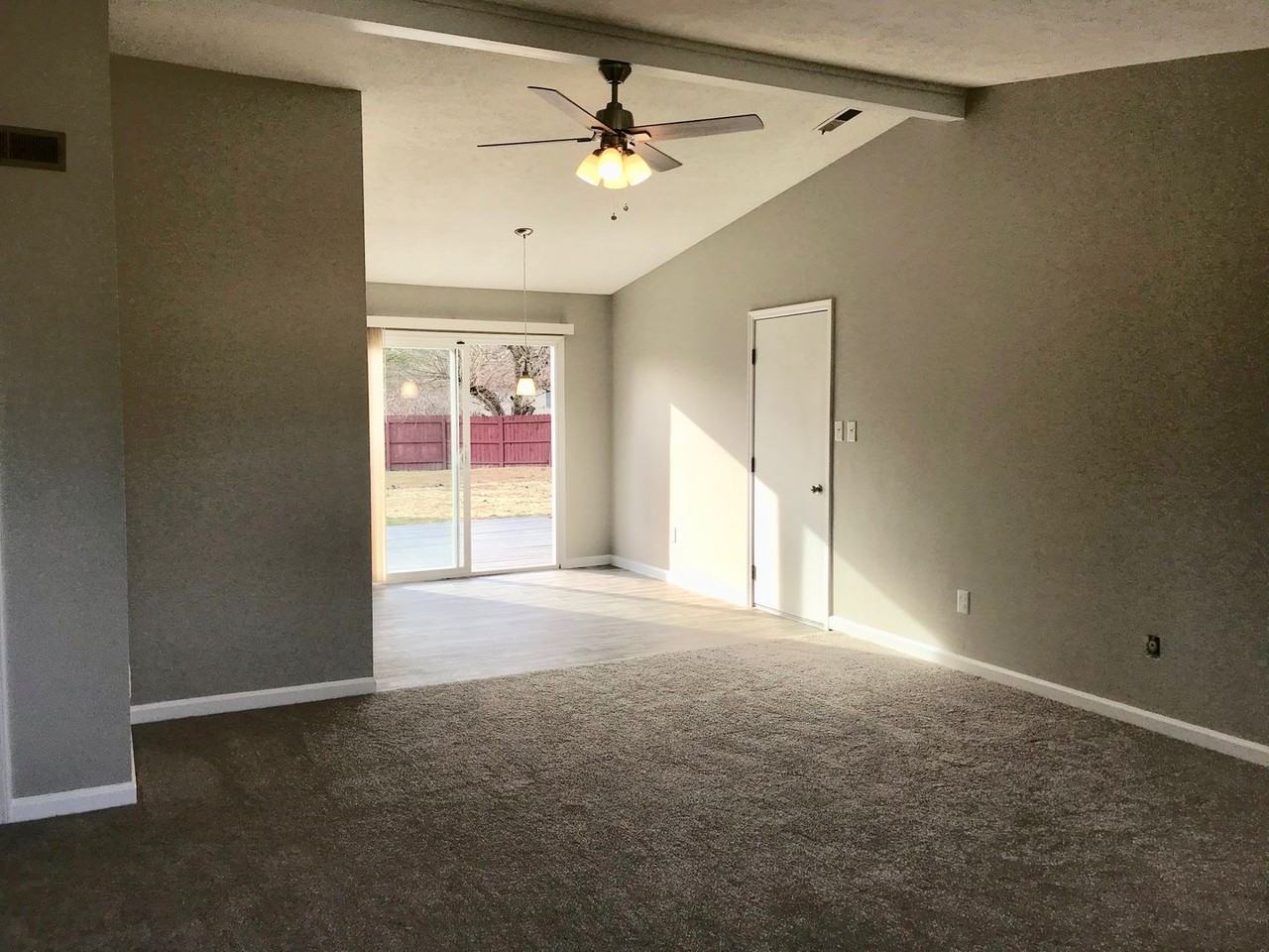 1366 Countryside Dr - Photo 4 of 42