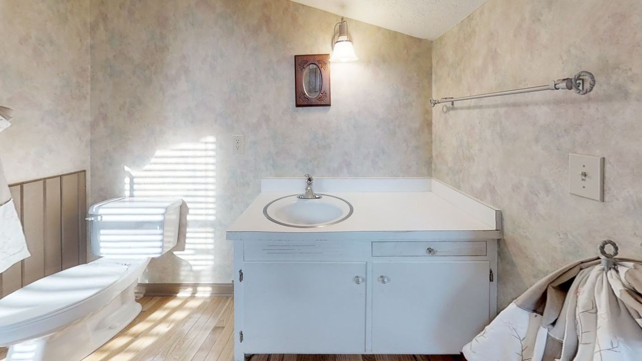 160 Perkinsville Dr - Photo 4 of 18