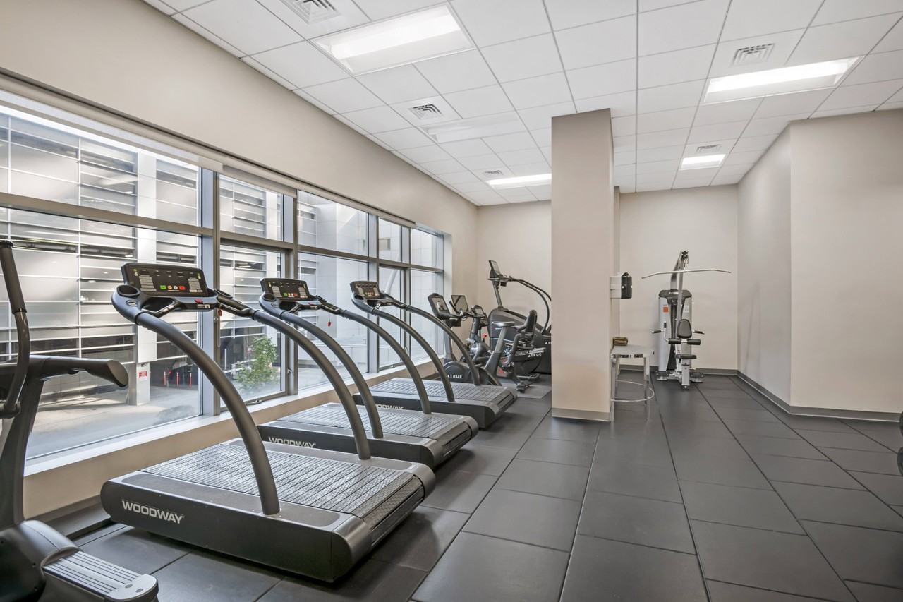 Hartford 21 - Photo 7 of 26