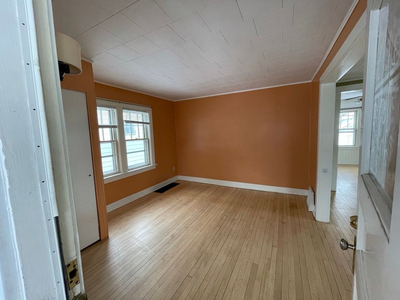 2922 Union St - Photo 3 of 24