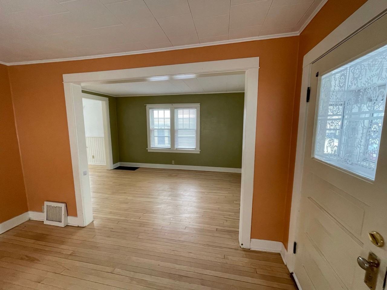 2922 Union St - Photo 5 of 24