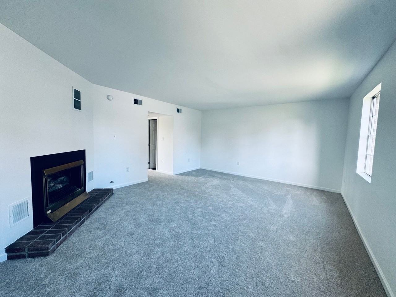 11 Westdale Dr - Photo 2 of 13