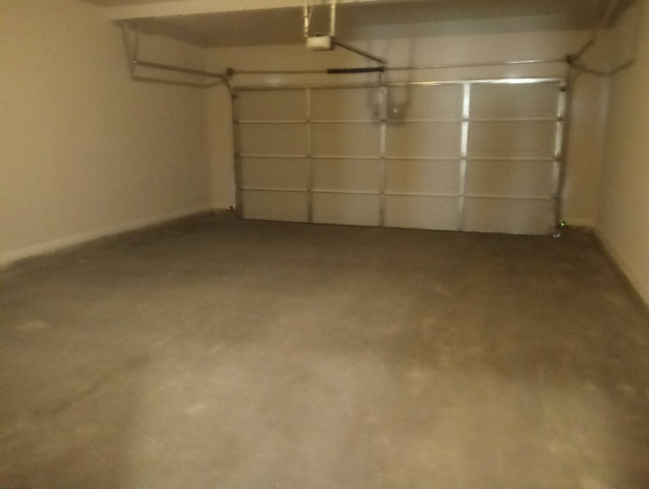 124 Vivian Ln - Photo 5 of 36