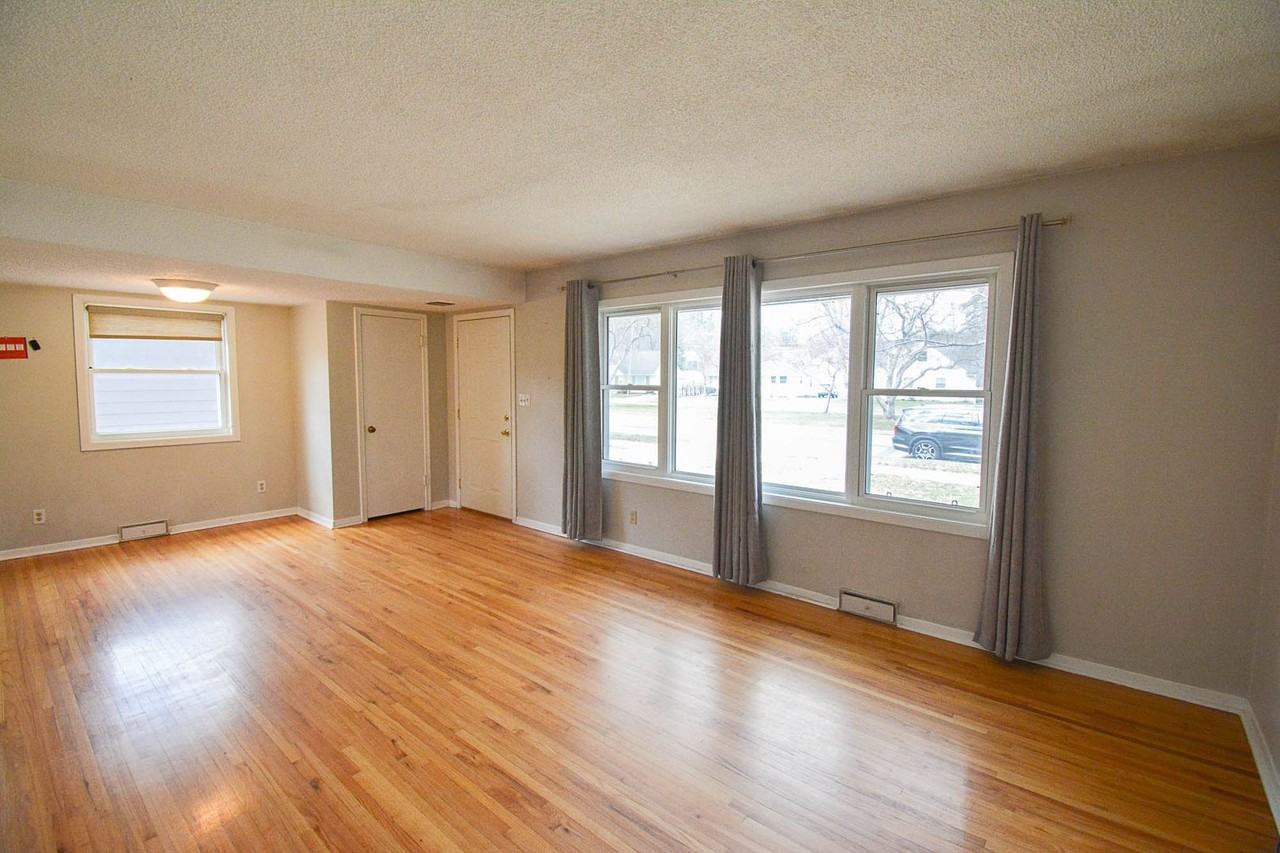 808 Memorial Pkwy Sw - Photo 5 of 19